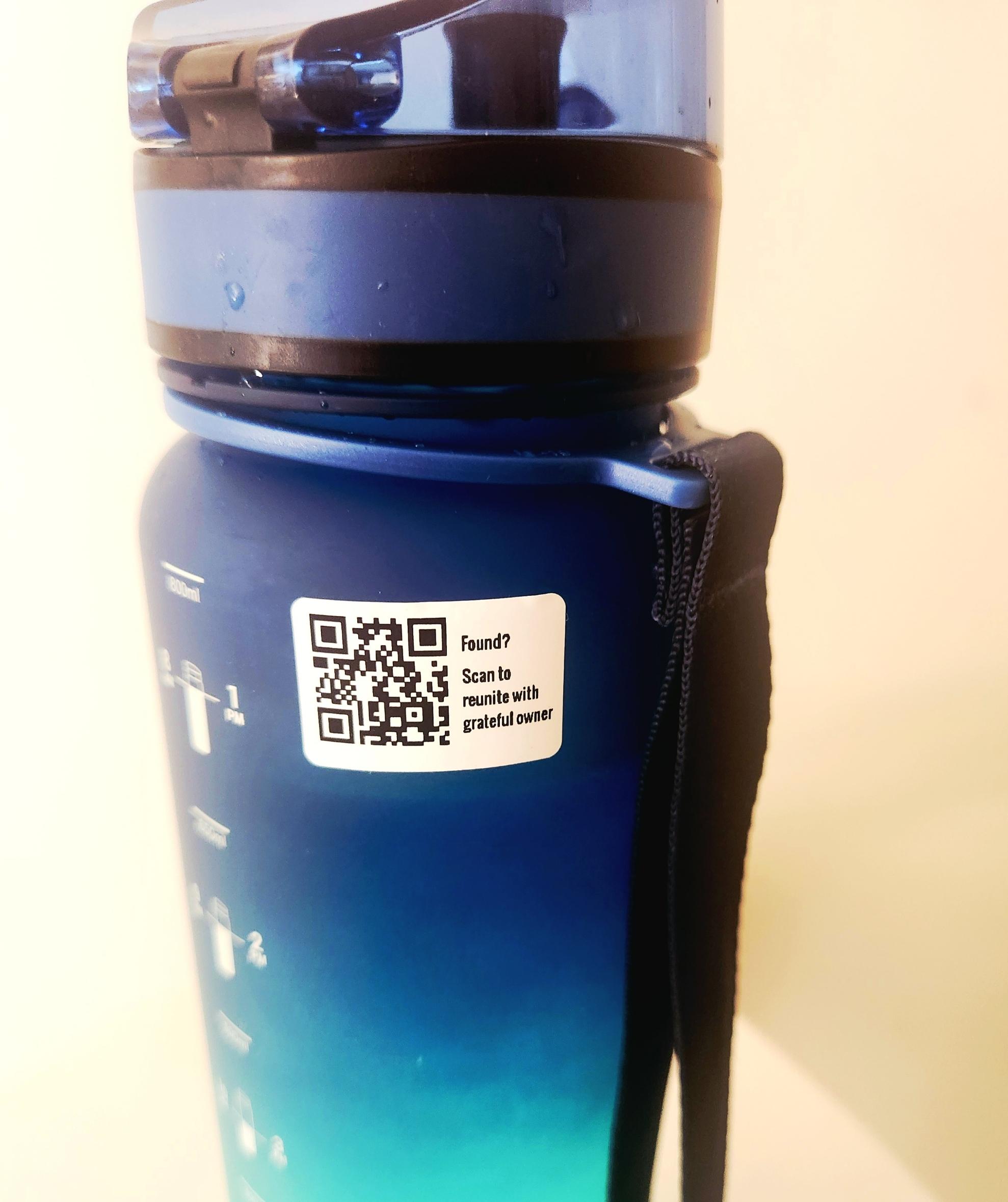 Smart QR Stick-On Labels 30×20mm | 40 Pack for Lunch Boxes & Bottles | Waterproof